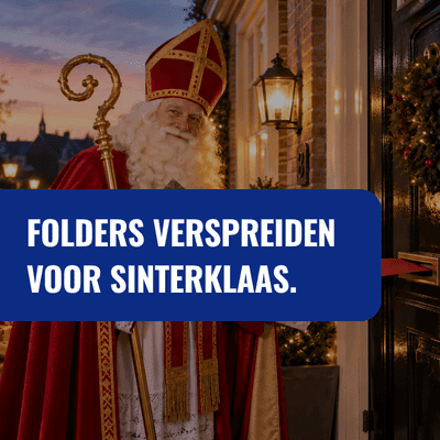 Folders verspreiden voor Sinterklaas.